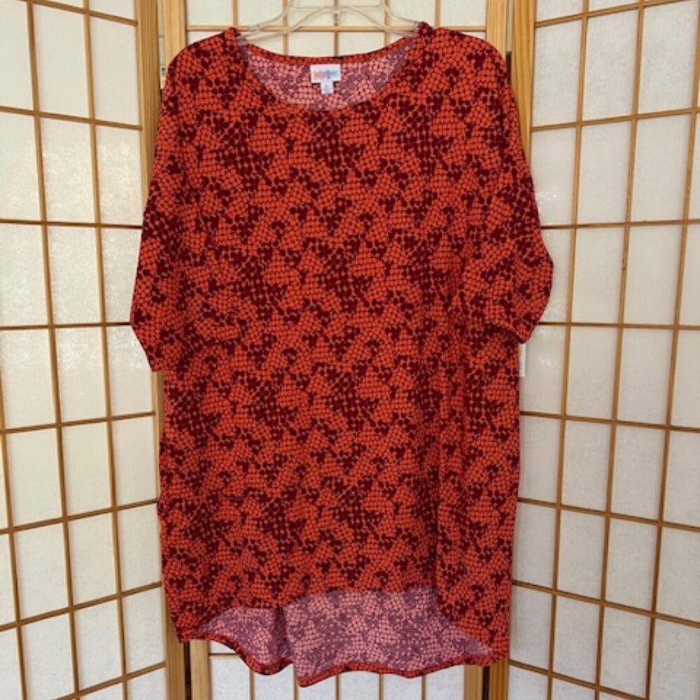 LuLaRoe Shirt. Irma. L. Red